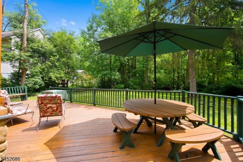300 Emerson Ln, Berkeley Heights Twp. photo 31