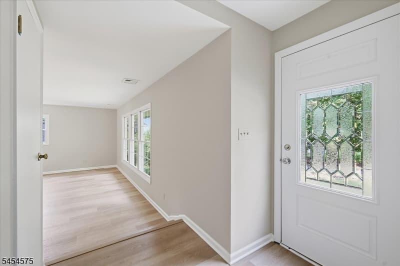 27 Inwood Rd, Berkeley Heights Twp. photo 4