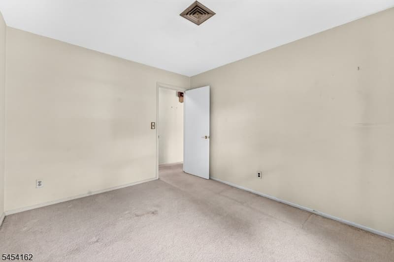 105 VICTORIA DRIVE, Clark Twp. photo 23