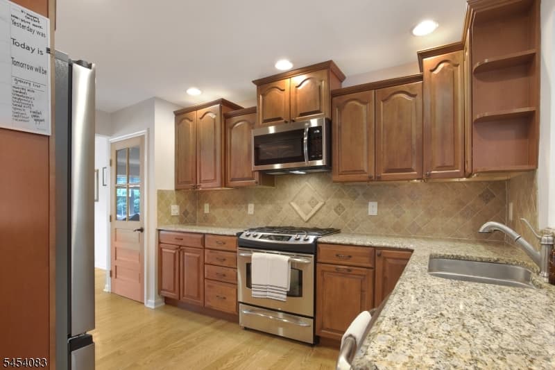 9 Brookdale Rd, Cranford Twp. photo 10