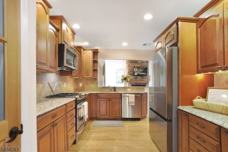 9 Brookdale Rd, Cranford Twp. photo 9