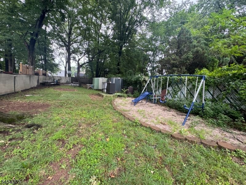 221 E 10Th Ave, Roselle Boro photo 2