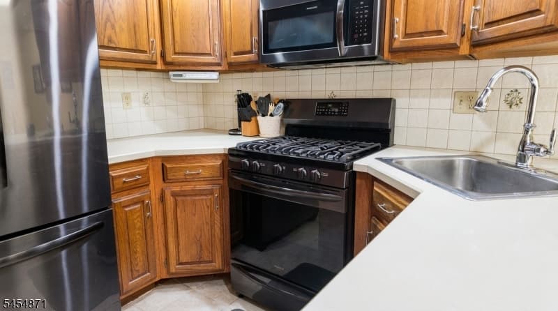 45 Brook St, Springfield Twp. photo 18