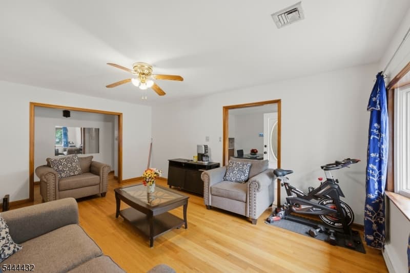 328 W Inman Ave, Rahway City photo 4