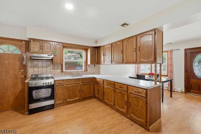 328 W Inman Ave, Rahway City photo 8