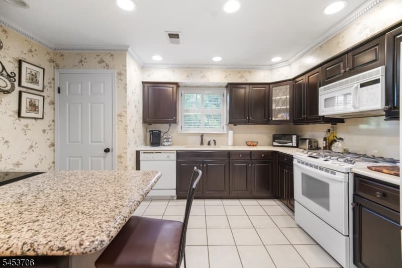21 Berkeley Square Condo, Berkeley Heights Twp. photo 10