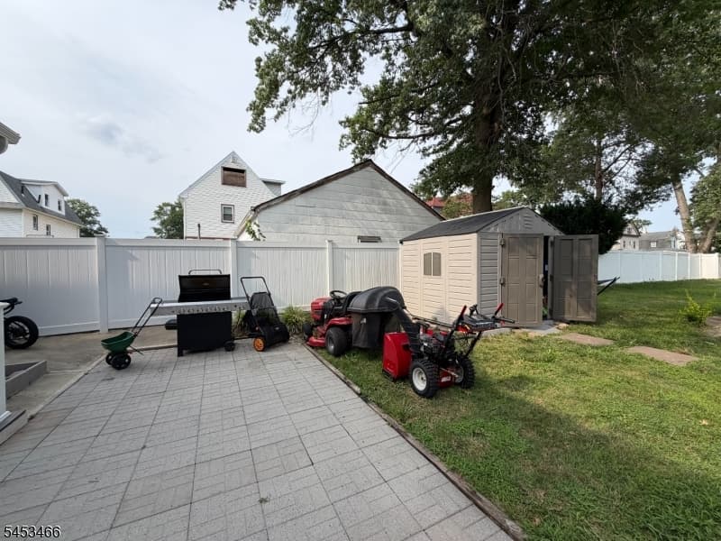 413 Pine St, Roselle Boro photo 34