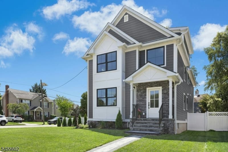 28 Pershing Ave, Cranford Twp. photo 4