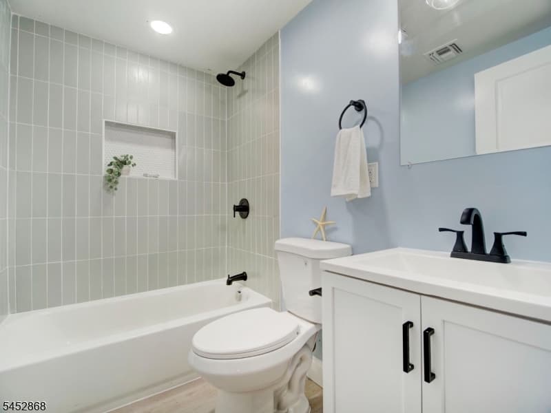 156 W Lincoln Ave, Roselle Park Boro photo 29