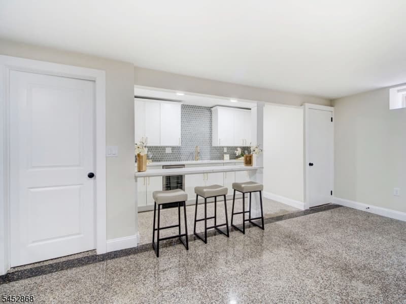156 W Lincoln Ave, Roselle Park Boro photo 31