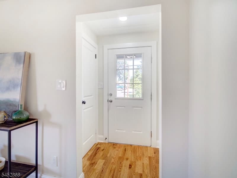 156 W Lincoln Ave, Roselle Park Boro photo 4