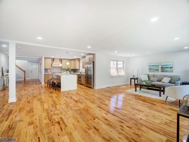156 W Lincoln Ave, Roselle Park Boro photo 5