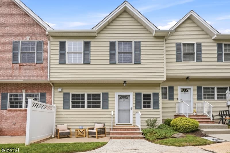 29 Riga Ct, Scotch Plains Twp. photo 2