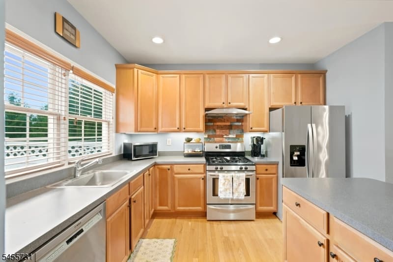 29 Riga Ct, Scotch Plains Twp. photo 5