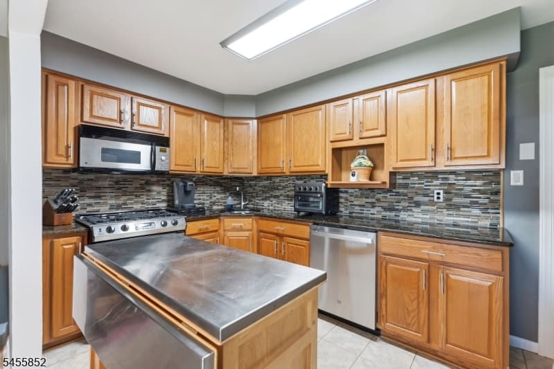 24 Sunset Dr, Clark Twp. photo 5