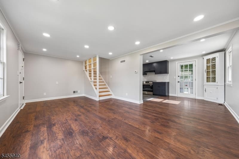 529 Richfield Avenue, Kenilworth Boro photo 2