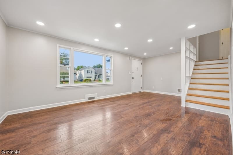 529 Richfield Avenue, Kenilworth Boro photo 3