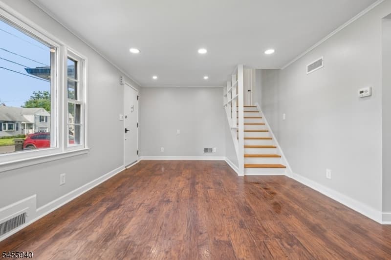 529 Richfield Avenue, Kenilworth Boro photo 4