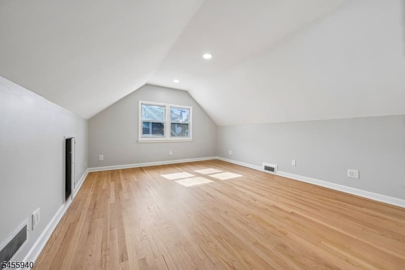 529 Richfield Avenue, Kenilworth Boro photo 9
