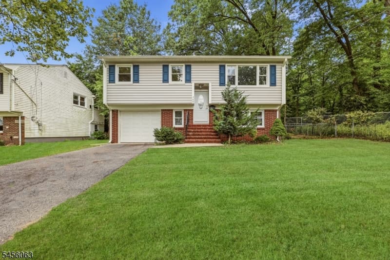 760 Harrison Ave, Roselle Boro photo 2