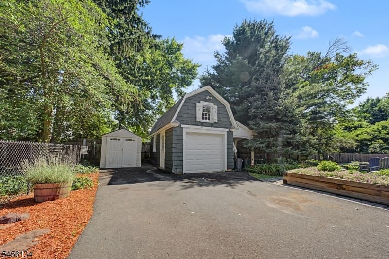 117 Severin Ct, Cranford Twp. photo 48