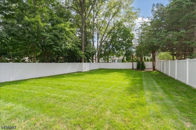 517 Lexington Ave, Cranford Twp. photo 46
