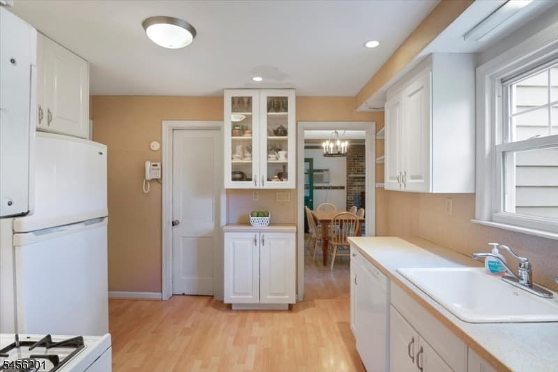 2075 Meadowview Rd, Scotch Plains Twp. photo 8