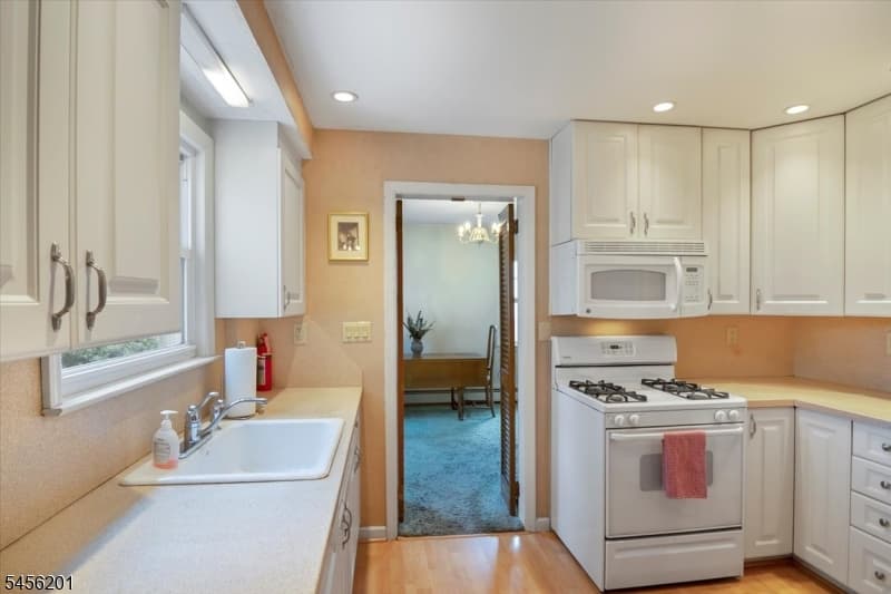 2075 Meadowview Rd, Scotch Plains Twp. photo 9