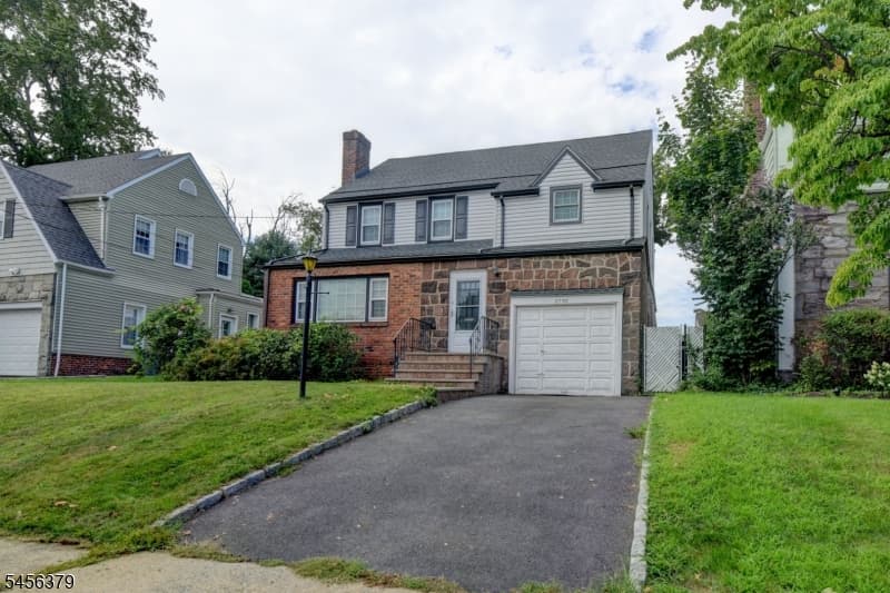 2758 Larchmont Rd, Union Twp. photo 3