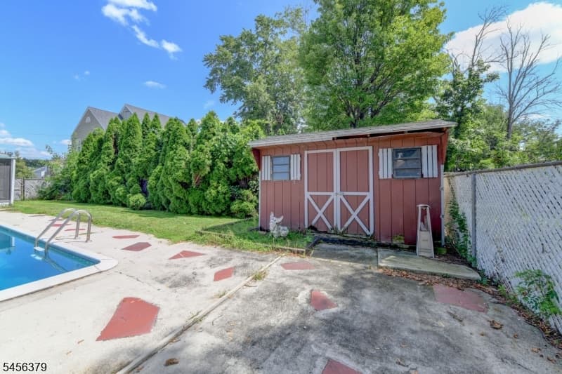2758 Larchmont Rd, Union Twp. photo 41