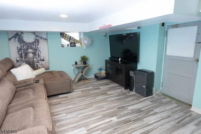 1038 Coolidge Ave, Union Twp. photo 17