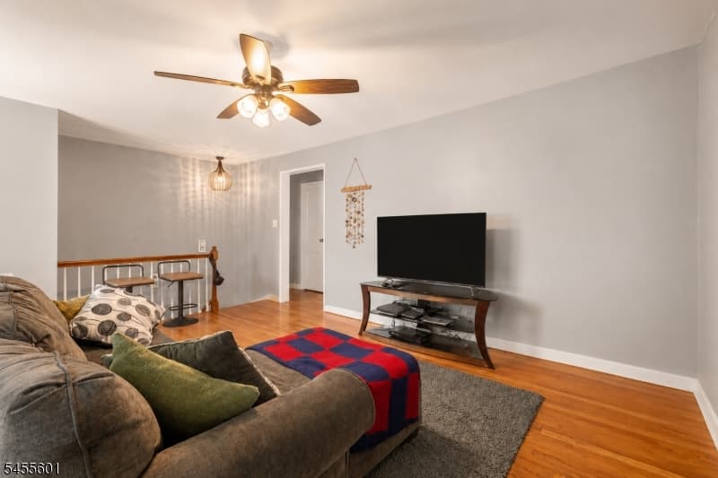 445 Morris Ave, Springfield Twp. photo 3