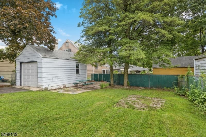 827 Pine St, Roselle Park Boro photo 24