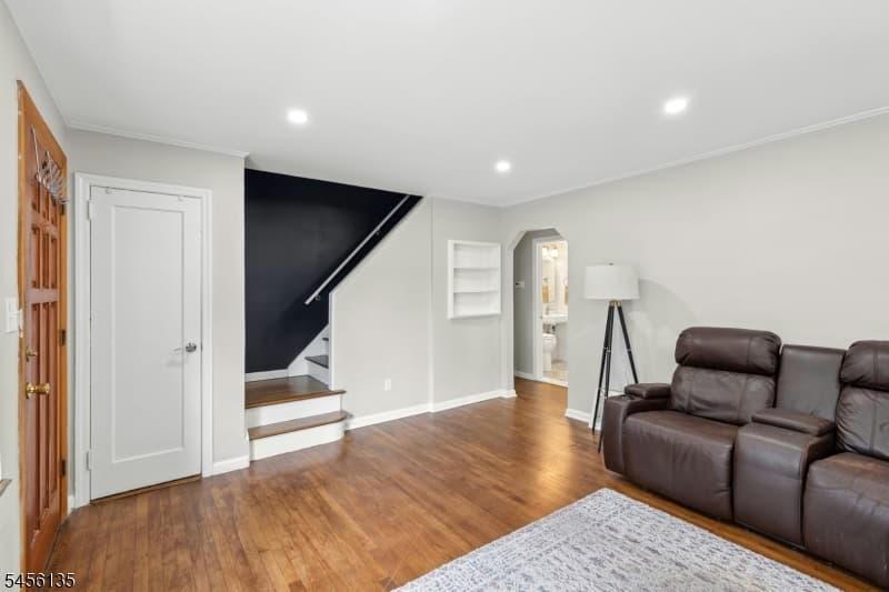 827 Pine St, Roselle Park Boro photo 5