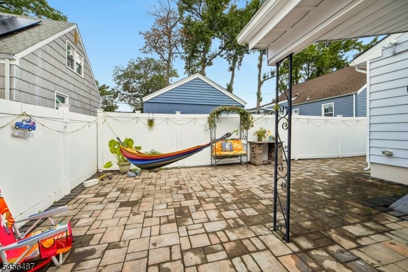 196 Galloping Hill Rd, Roselle Park Boro photo 17