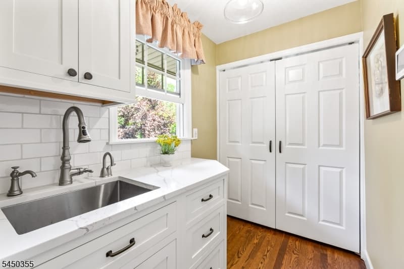 211 Briarheath Lane, Clark Twp. photo 11