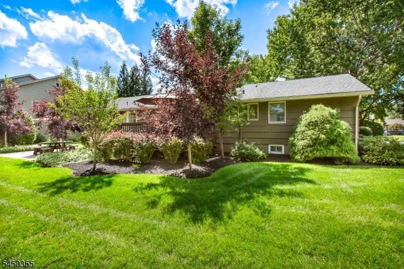 211 Briarheath Lane, Clark Twp. photo 31