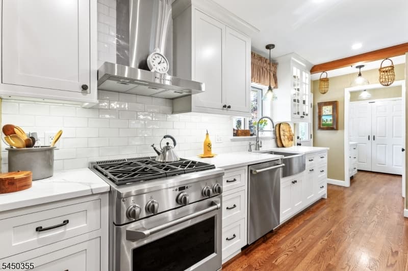 211 Briarheath Lane, Clark Twp. photo 8