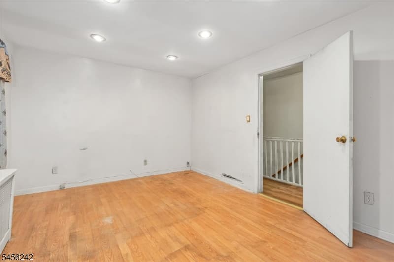 1445 Hiawatha Avenue, Hillside Twp. photo 15
