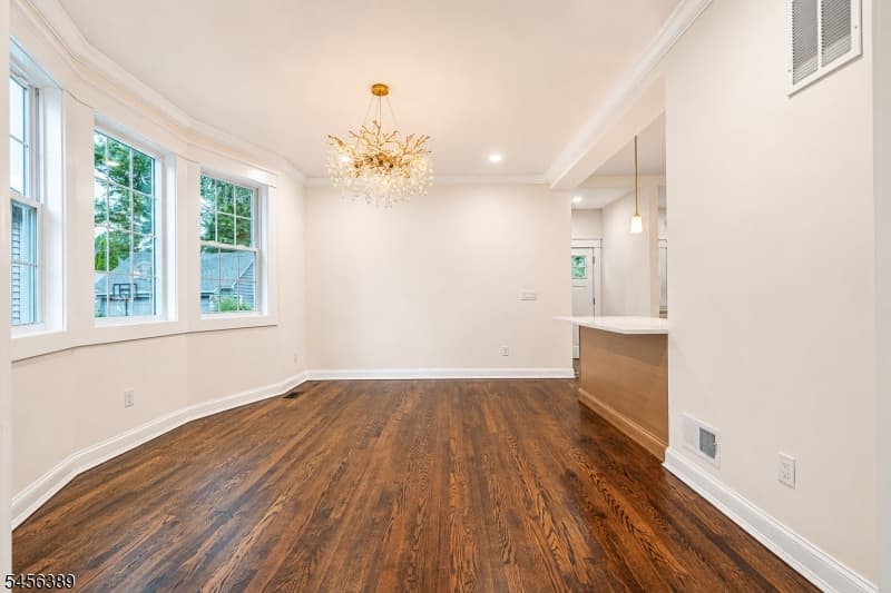 217 E Clay Ave, Roselle Park Boro photo 16