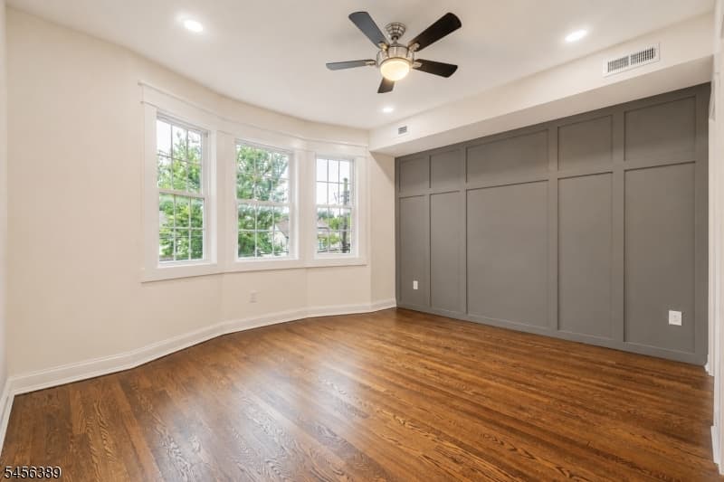 217 E Clay Ave, Roselle Park Boro photo 17