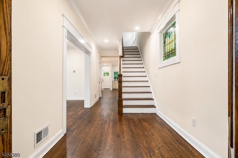 217 E Clay Ave, Roselle Park Boro photo 6