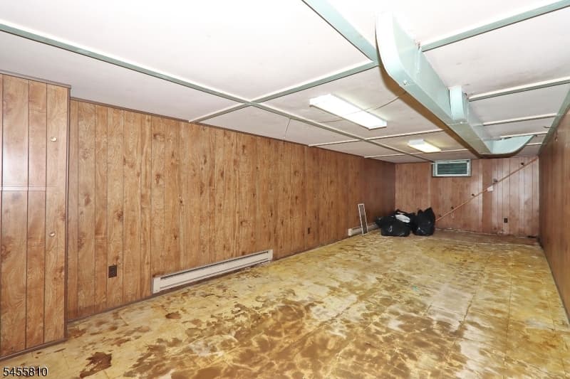 2623 N Wood Ave, Linden City photo 10
