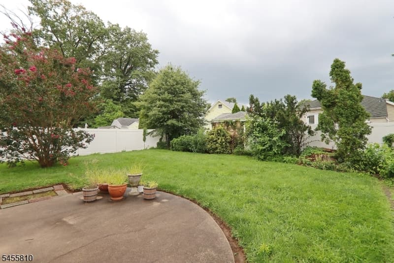 2623 N Wood Ave, Linden City photo 15