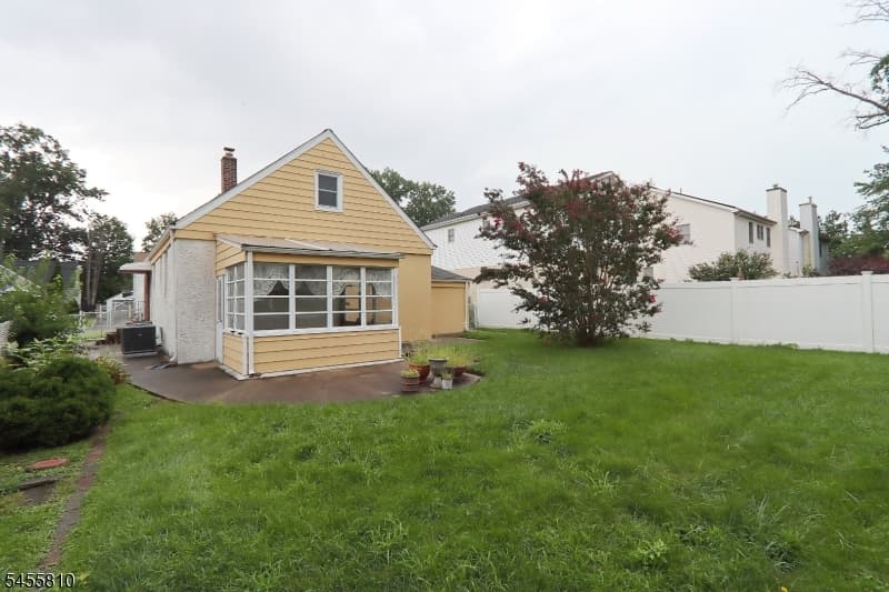 2623 N Wood Ave, Linden City photo 16