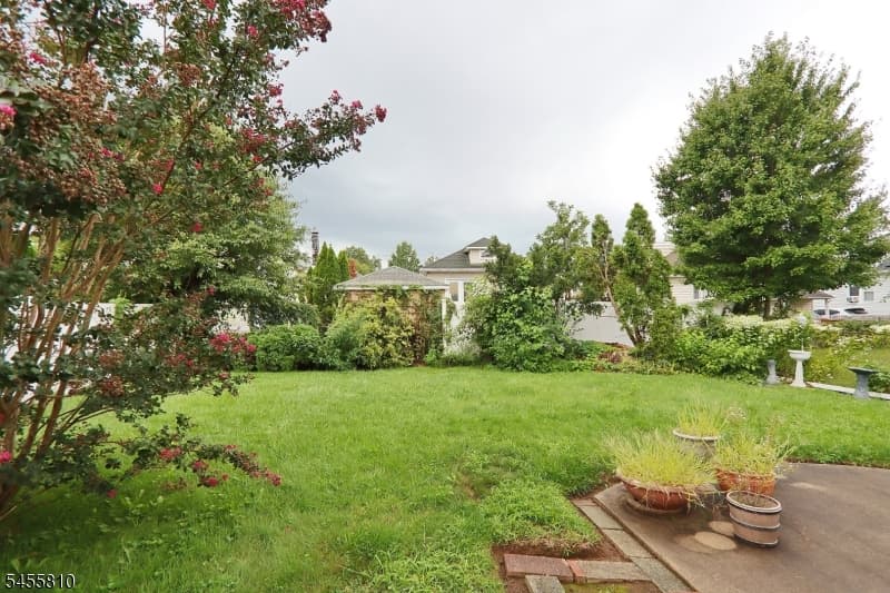2623 N Wood Ave, Linden City photo 17