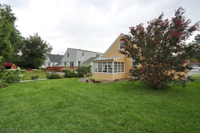 2623 N Wood Ave, Linden City photo 18