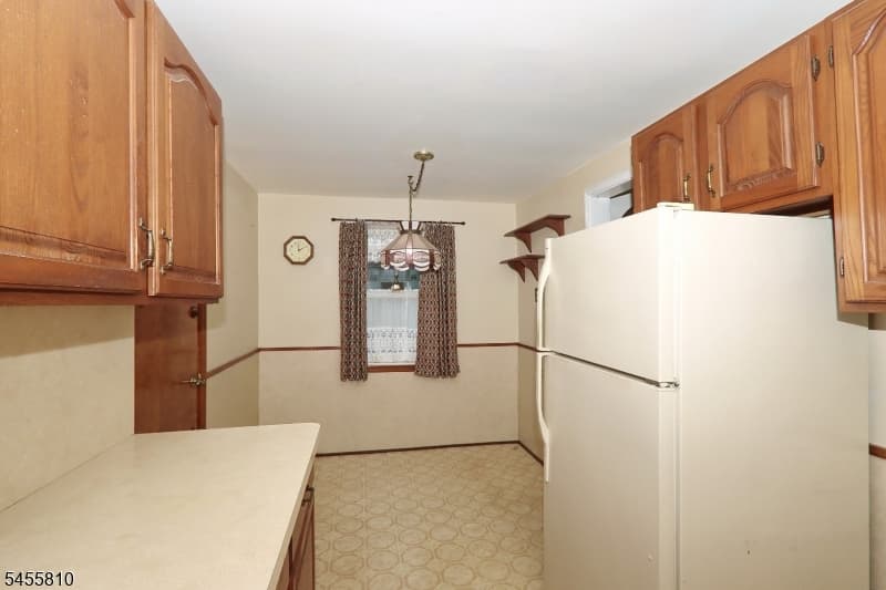 2623 N Wood Ave, Linden City photo 6