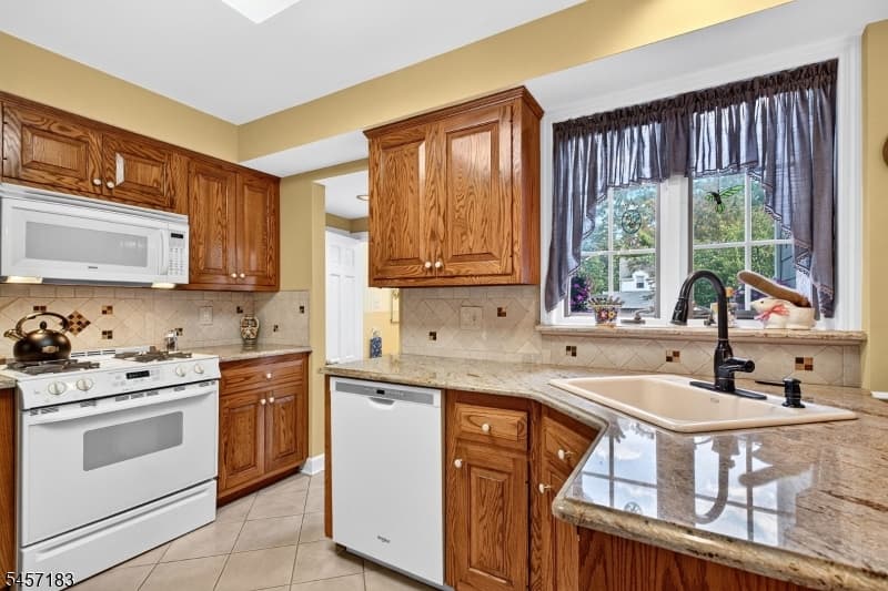 665 Fairfield Way, Union Twp. photo 13