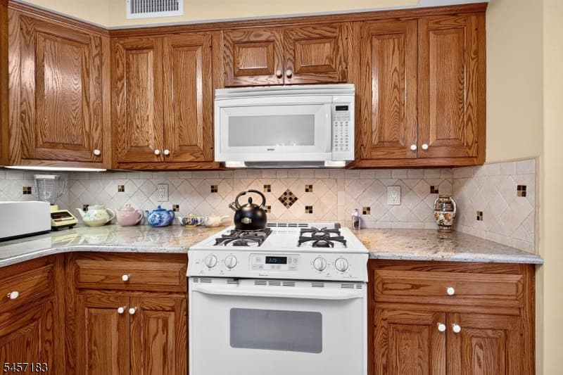 665 Fairfield Way, Union Twp. photo 14